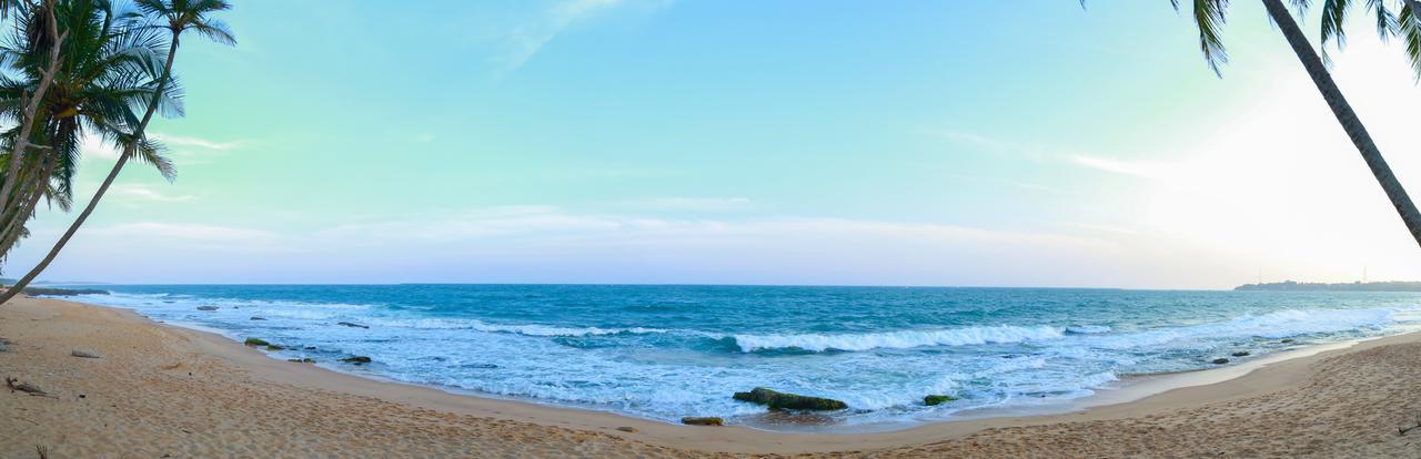 Anila Beach Inn แทนกาลเล ภายนอก รูปภาพ